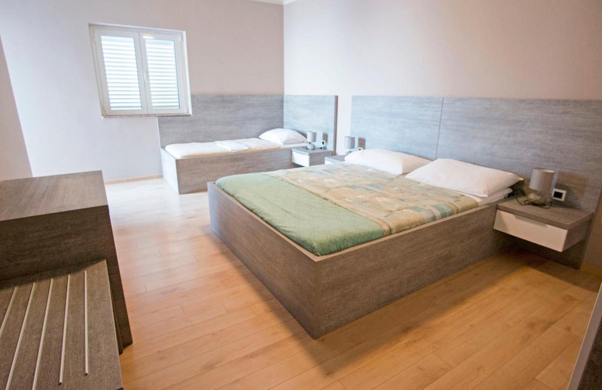 Apartments Paradiso Vir Bilik gambar
