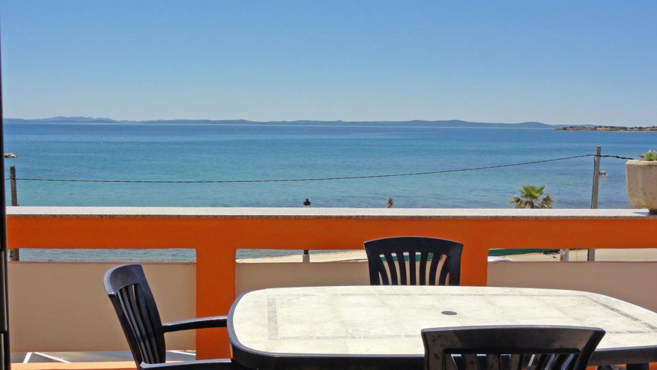 Apartments Paradiso Vir Luaran gambar
